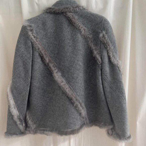 Nina Ricci fur jacket - Picture 5 of 10